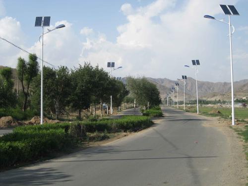 Choose suitable height of a solar street light