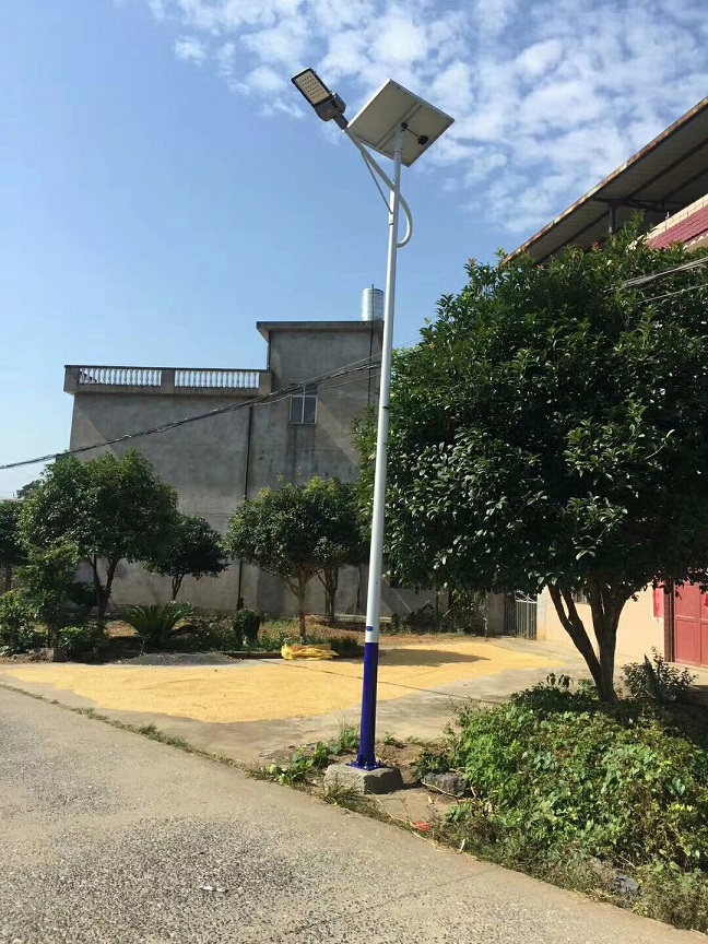 How to Choose Integrated 20w Solar Street Light