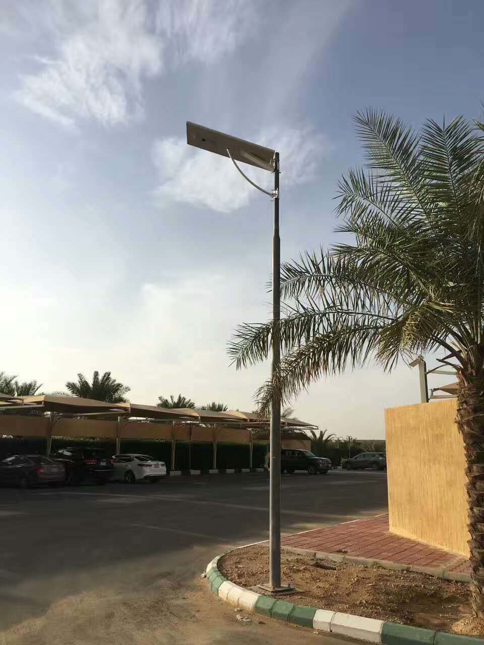 LTE-AIO-080 automatic solar street light